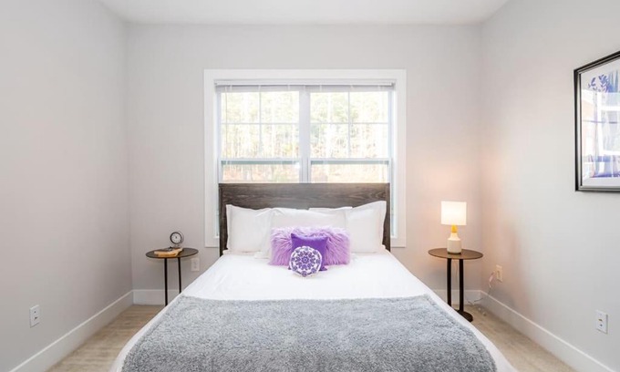 Morrisville Apartment | Relaxing 1BR with Gym and Pool