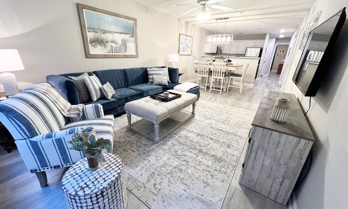 Pawleys Island Condo | Relaxing 3BR Beauty True Blue Golf Pawleys Island Balcony, Beach Pools & Spa