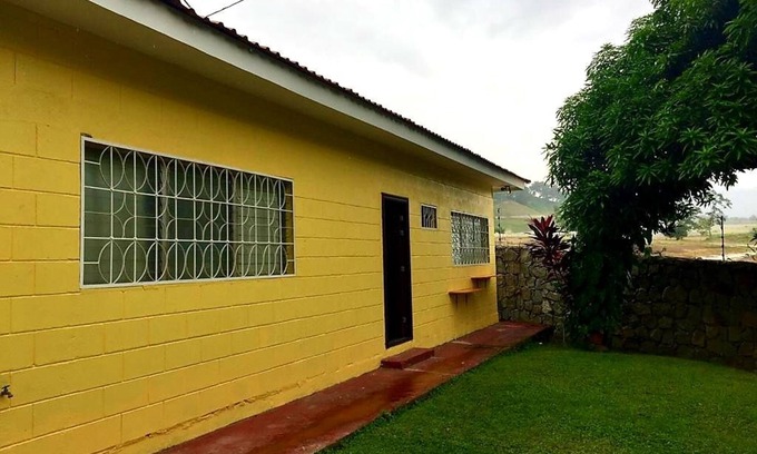 Sector 1 Nor-Oeste House | Relaxing and beautiful house, connected with nature in San Pedro Sula