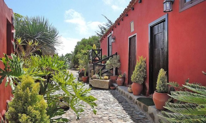 La Sabinita House | Relaxing Getaway in Arico La Sabinita