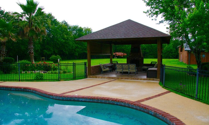 Long Beach Cottage | Relaxing getaway in a peaceful spacious setting