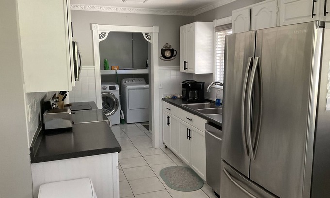 Clermont House | Relaxing home on the west orange bike trail.