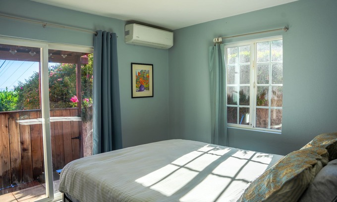 Millbrae House | Relaxing Home With SF Bay Viewnn