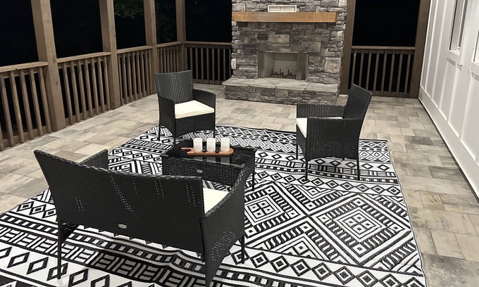 Clanton House | Relaxing LAKE OASIS! Enjoy the lake, outdoor fireplace, sleeps 9 comfortably.