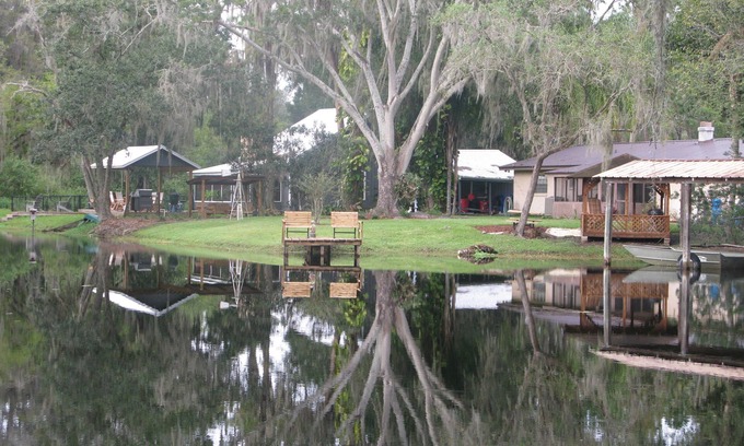 Lutz House | Relaxing waterfront haven. Near Moffett cancer center.