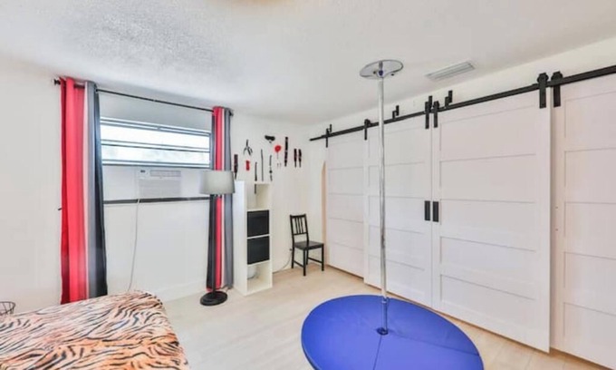 Hallandale Beach House | Release Your Authenticity - 600A