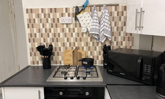 Liverpool House | Remarkable 3-Bed House in Liverpool