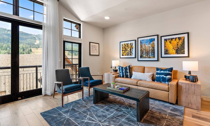 Tamarack Resort Condo | Remarkable Condo|Plaza/Mountain views PET FRIENDLY