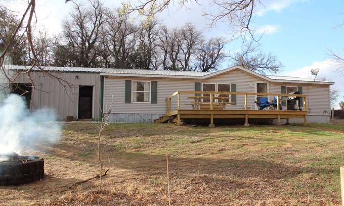 Waynoka House | Remodeled 3 bedroom 2 bathroom private acreage, away from crowds.