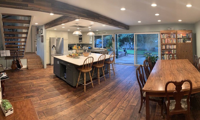 Camarillo House | Remodeled Camarillo Heights retreat nearby parks and local shops.