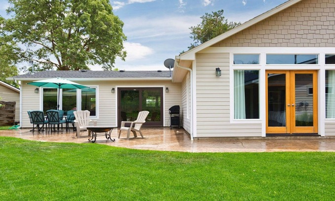 East End House | Remodeled Foothills Home-Backs to Open Space, Close to BSU, Bike path, etc