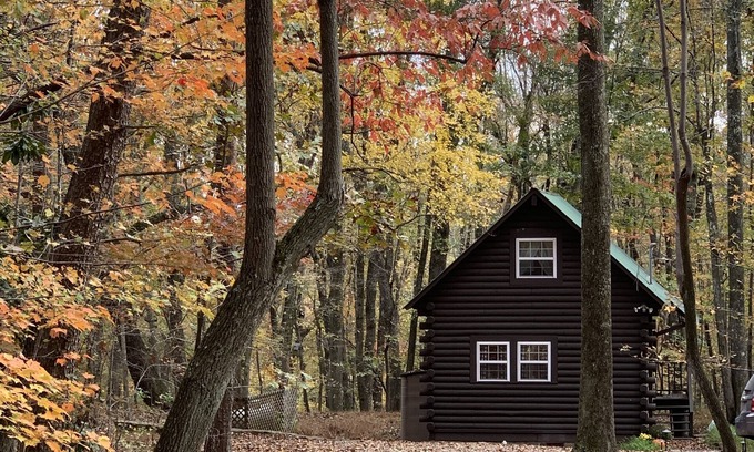 Mentone Cabin | Remodeled log cabin near DeSoto Falls & Mentone