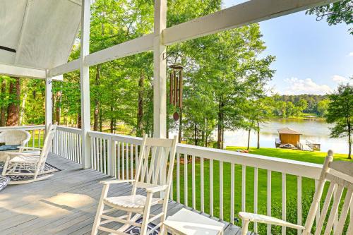 Eatonton House | Remote Escape Lake Home with Dock in Sparta!
