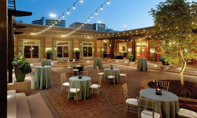 Barclay Downs Hotel | Renaissance Charlotte SouthPark