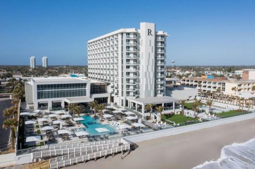 East Daytona Hotel | Renaissance Daytona Beach Oceanfront Hotel