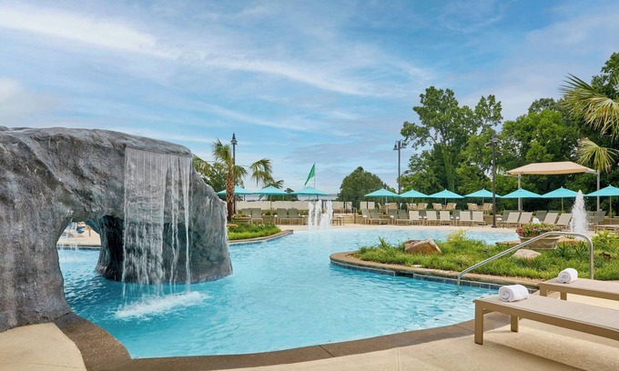 East Florence Resort | Renaissance Shoals Resort and Spa