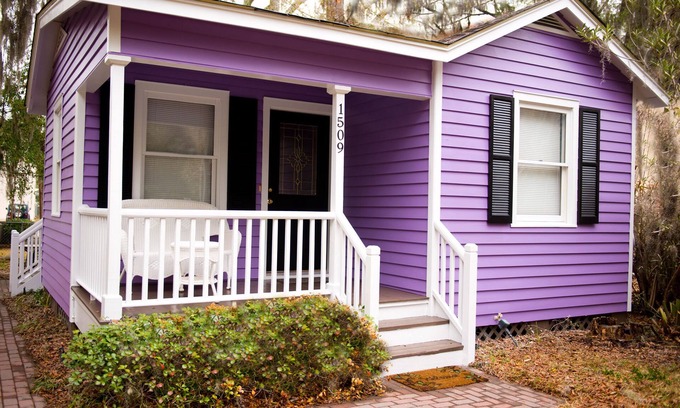 Historic District Cottage | Renovated and walking distance to Downtown