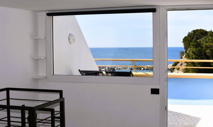 San Piero a Grado Resort | Renovated beach apartment with direct sea access, in vacation complex with pool