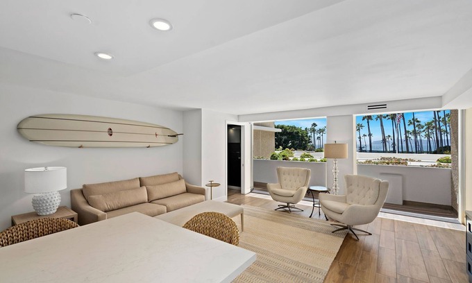 Coronado Condo | Renovated Beachfront Coronado Condo with Ocean Views!