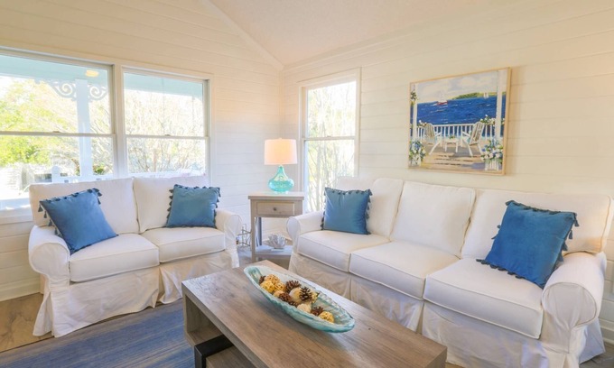 Pelican Bay House | Renovated Home w/Lagoon Views, Screened Porch, Deck & Community Pool; 5 Minute Walk to Beach!