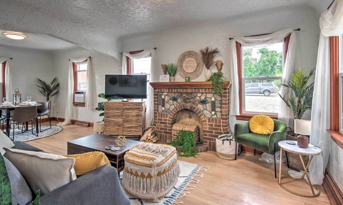 Laurel Apartment | Renovated Laurel Apartment, Close to Downtown