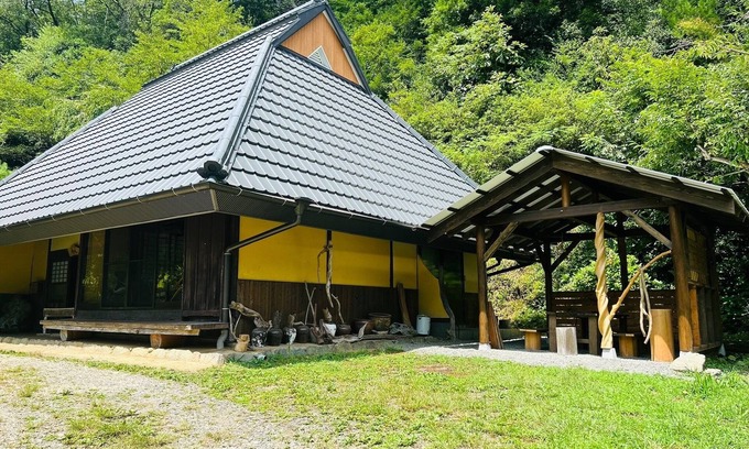 Katsuragi House | Rent an old mountain village house with a thatched/Ito-gun Wakayama