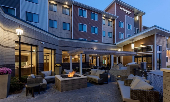 Maple Grove Hotel | Residence Inn by Marriott Minneapolis Maple Grove/Arbor Lakes