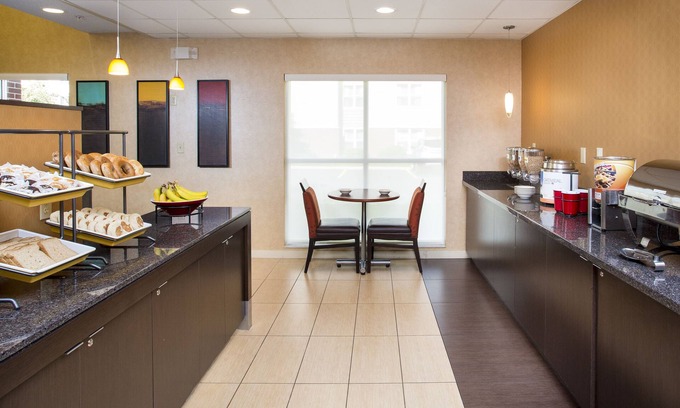 Rockford Hotel | Residence Inn by Marriott Rockford