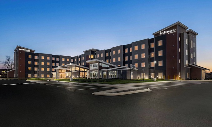 Enola Hotel | Residence Inn by Marriott Mechanicsburg