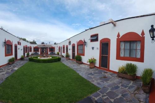 Atotonilco House | Residencia a 15min de San Miguel de Allende p/20 personas