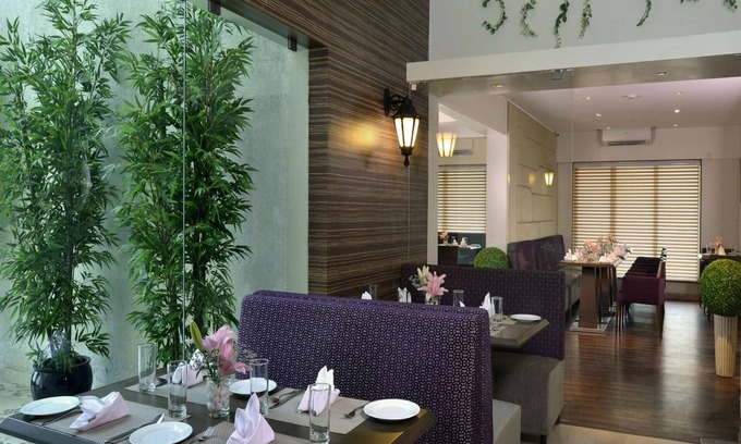 Malad West Hotel | Residency Sarovar Portico Mumbai