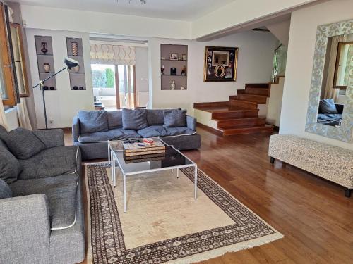 Agios Athanasios House | Resident landlord guest house panthea