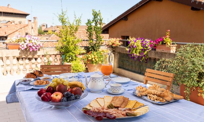 Historic Center Bed & Breakfast | Residenza Palazzo Marchesini