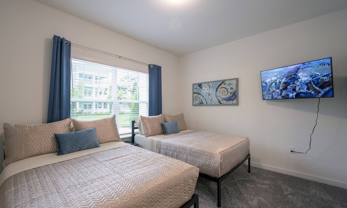 Bearss Plaza Apartment | Resort: KING bed, POOL, Moffitt, Busch Gard