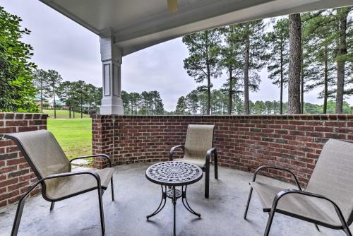 Spring Lake Apartment | Resort-Style CondoandSuite on Golf Course with Pool!