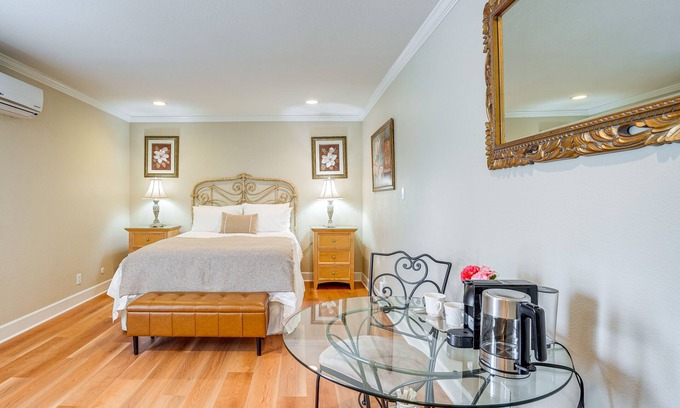 Napa Apartment | Resort-Style Napa Studio: Close to Wineries!