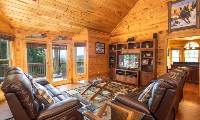 Marion House | Rest at Mountain Crest