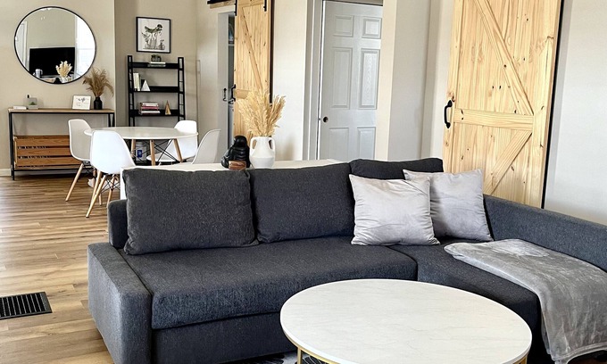 Findlay House | Rest & Recharge in Findlay, OH