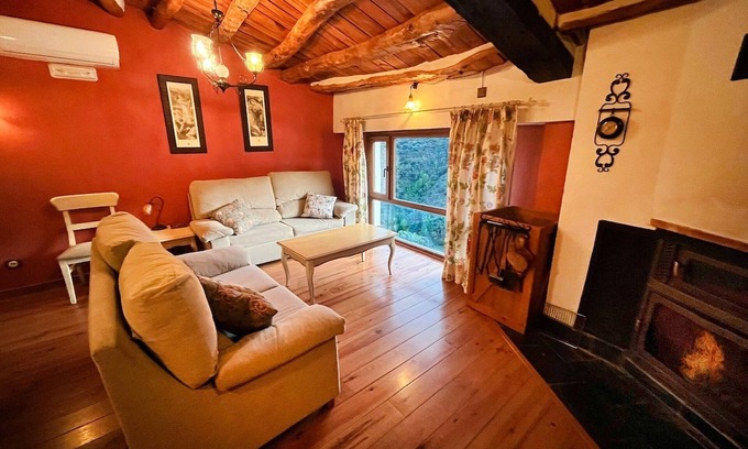 Sorvilan House | Retreat in nature, house with mountain views