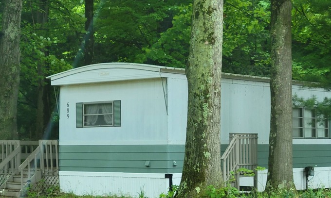 Silver Lake House | Retro 1976 Mobile Home 2 blocks from Silver Lake