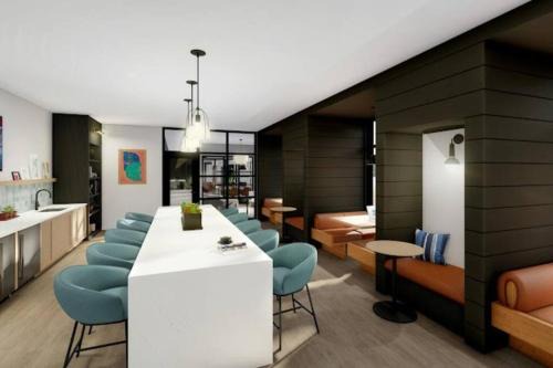 Milwaukee Apartment | Retro Retreat in Wauwatosa