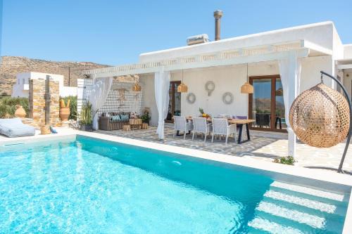 Ios House | Revery Villa