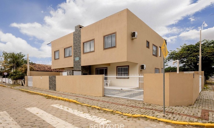 Morrinhos Condo | Rhes - Apt 2 min From the Beach in Bombinhas