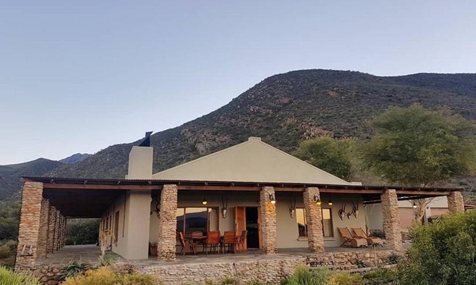 De Rust Ski Chalet | Ribboksfontein Guest Farm