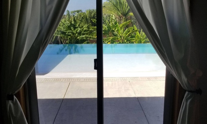 Antoneys Cay Hotel | Richardson Serenity Villa