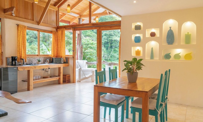 Canaan Cabin | Rio Chirripo