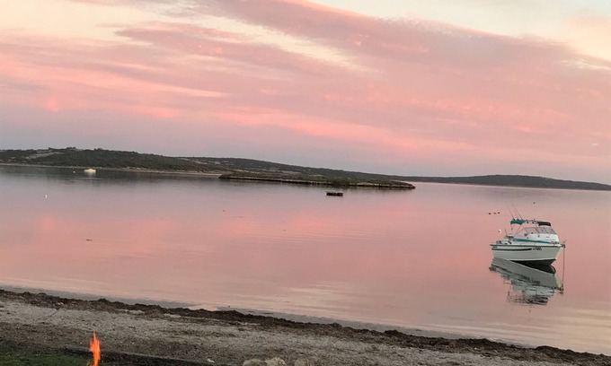 Lake Wangary House | Rising Tide Beach House - Mount Dutton Bay