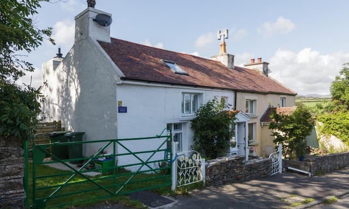 Douglas House | Rivendell Cottage