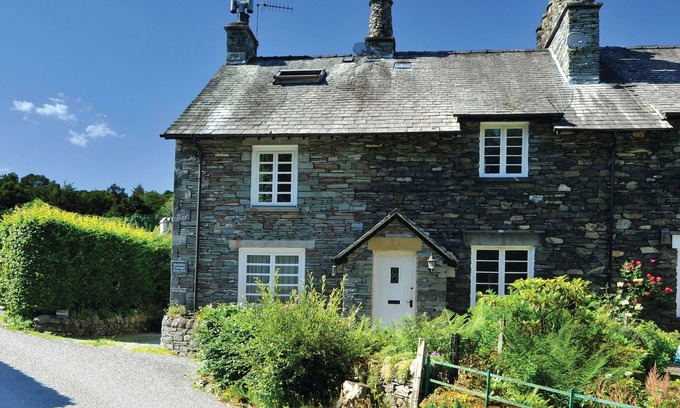 Skelwith Bridge Cottage | RIVER BANK (LANGDALE), family friendly, with open fire in Langdale