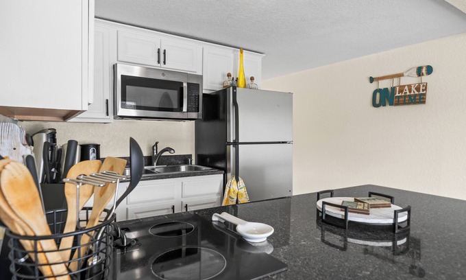 Royal Condo | River Breeze on Hamilton: Sun, Swim, Fish, Float!